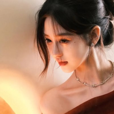 靠近我一点
